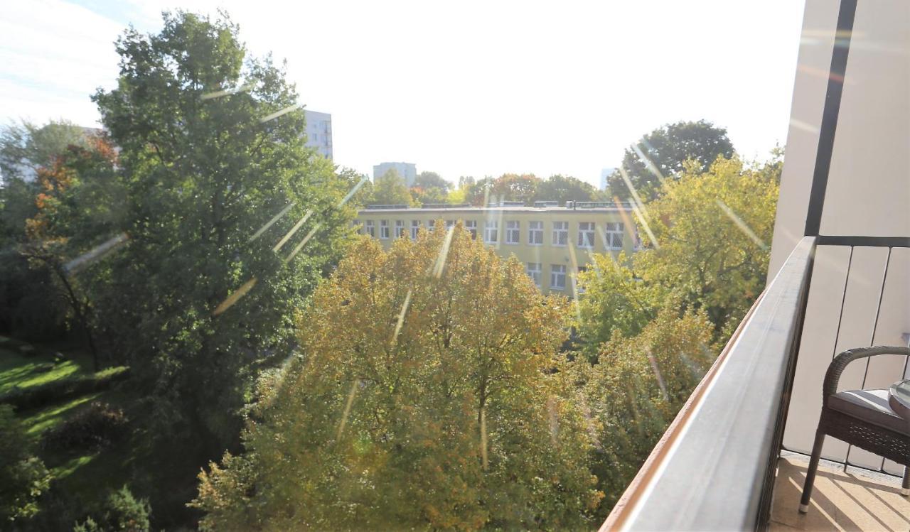 Apartament Mgm Karmelicka Warsawa Bagian luar foto