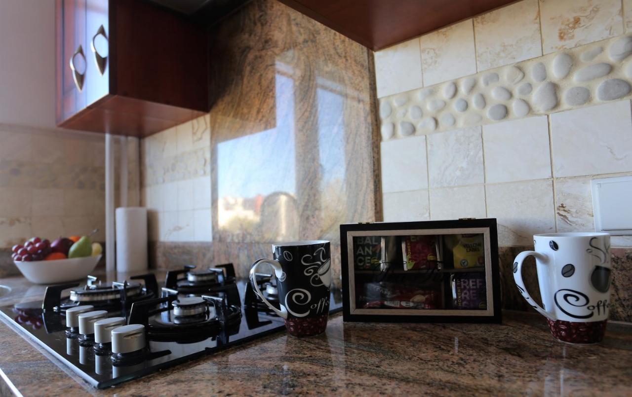 Apartament Mgm Karmelicka Warsawa Bagian luar foto
