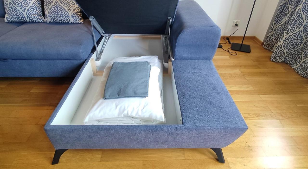 Apartament Mgm Karmelicka Warsawa Bagian luar foto